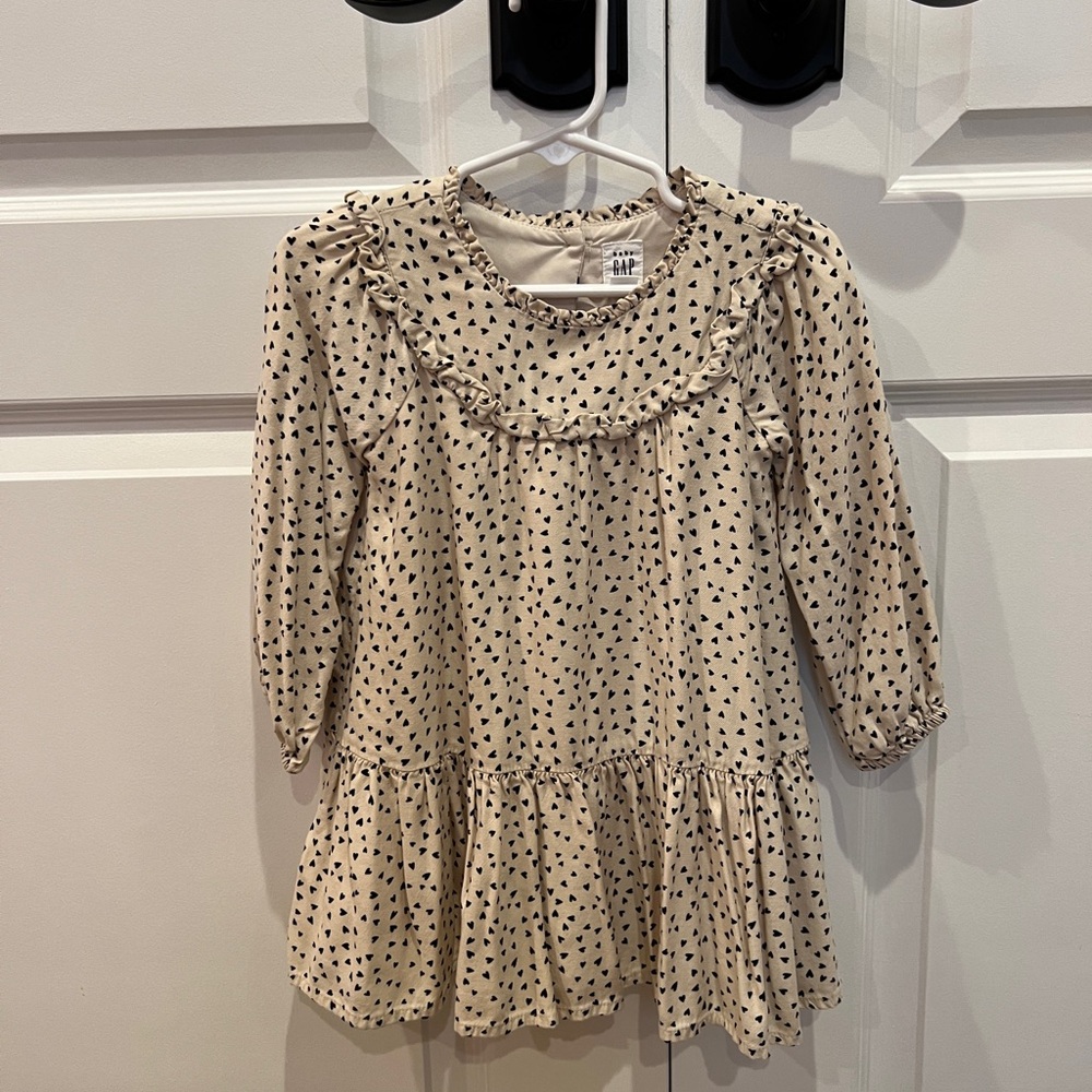 Gap baby toddler dress 👗 adorable hearts size 18-24